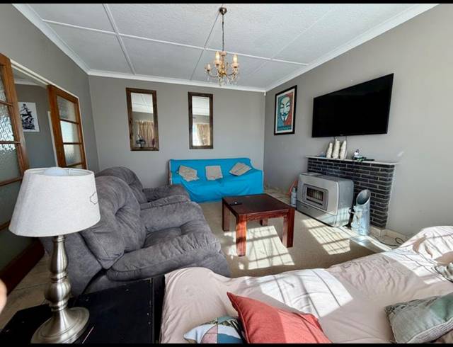 3 BEDROOM HOUSE FOR SALE IN LINMEYER